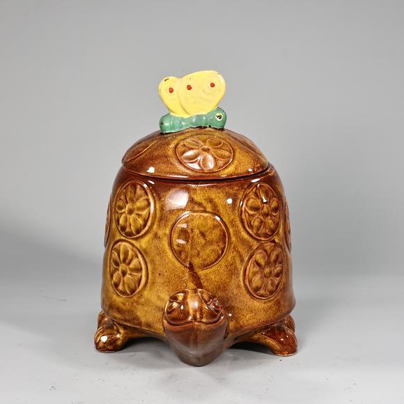 Karl s Collections IncMcCoy Ceramic Tommy Turtle Cookie Jar with Butterfly Lid 1950