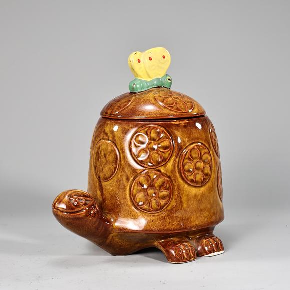Karl s Collections IncMcCoy Ceramic Tommy Turtle Cookie Jar with Butterfly Lid 1950