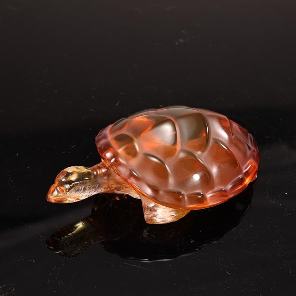 Karl s Collections IncLalique France Crystal Turtle Caroline Amber Figurine