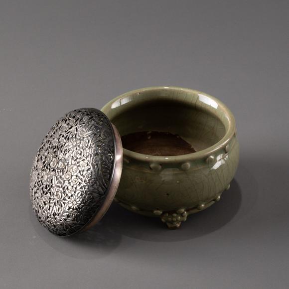 大阪美術(shù)商會(huì)青磁鼓形香爐