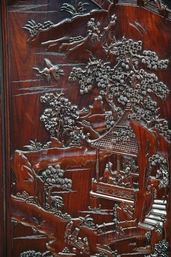 HUNG YUN ZHAI AUCTION HOUSE INCHuali Wood Landscape Top Cabinet