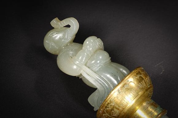 HUNG YUN ZHAI AUCTION HOUSE INCPre-Ming Dynasty Hetian Jade Gold-Wrapped Scepter (Two Items)