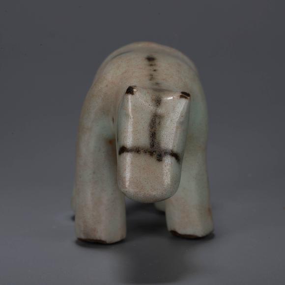 （和正堂株式會(huì)社）吉祥美術(shù)李朝 青瓷動(dòng)物筆山
