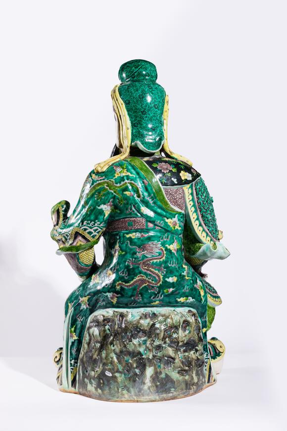 中鴻信清 五彩關(guān)公坐像