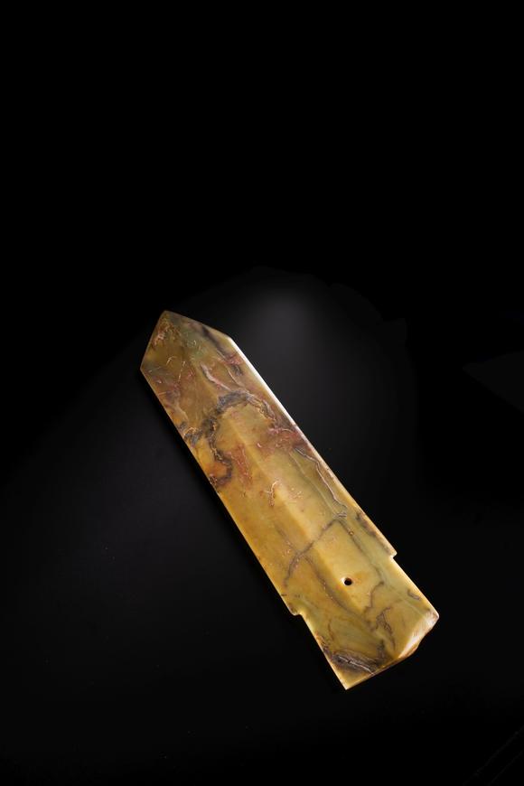 中鴻信明 玉圭