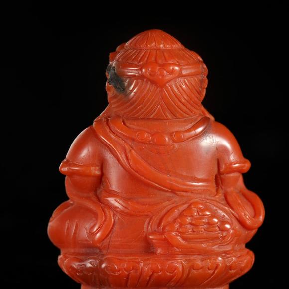 藝是拍賣清·南紅瑪瑙黃財神像