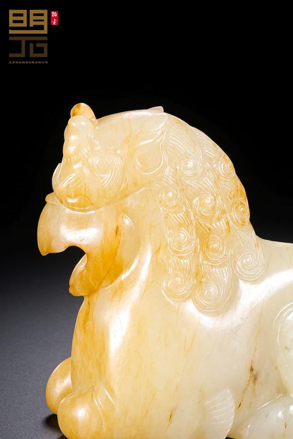 北京明石拍賣有限公司明 白玉紅沁獅鷲神獸