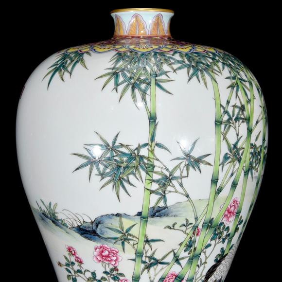 北京唐潮拍賣有限公司花鳥鶴紋梅瓶