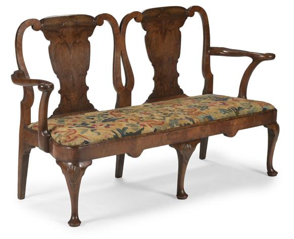 DreweattsA GEORGE II WALNUT SETTEE, CIRCA 1735