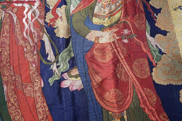 日本東海名古屋清乾隆緙絲佛與脅侍菩薩三聯(lián)幡