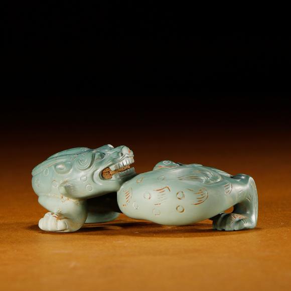 東京銀座（古美術(shù)宋磁）戰(zhàn)國(guó) 綠松石龍