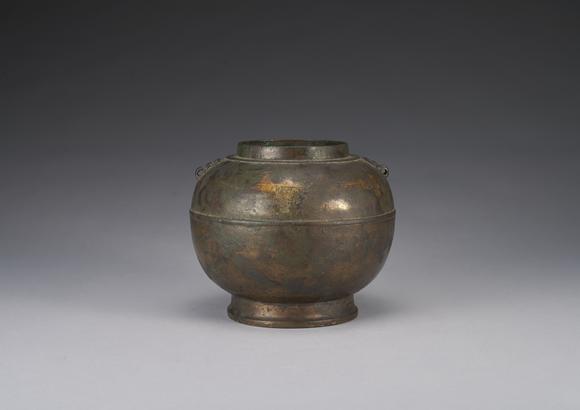 東京中央明 銅鎏金饕餮紋鋪首耳壺