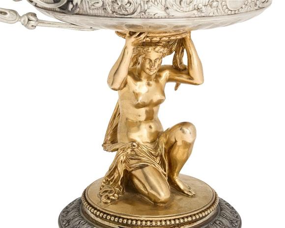 RoseberysAn impressive French parcel gilt silver tazza.?

Prevost, Recipon