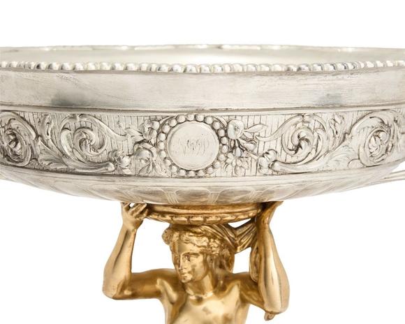 RoseberysAn impressive French parcel gilt silver tazza.?

Prevost, Recipon