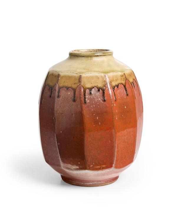 RoseberysMike Dodd (b.1943)?

Cut-sided jar, circa 2000?
Stonewea
