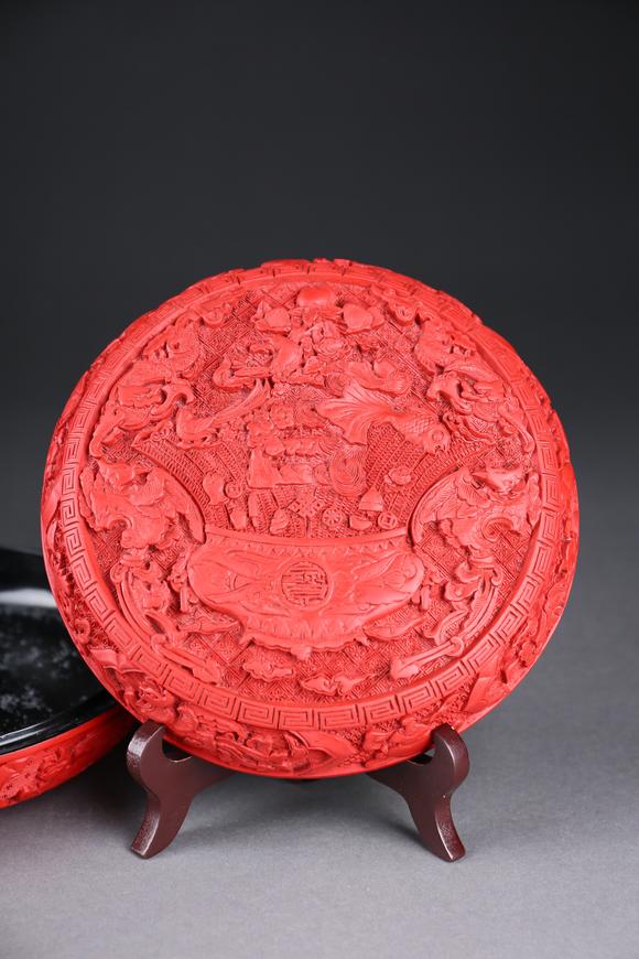 春和美術剔紅漆器花鳥紋捧盒