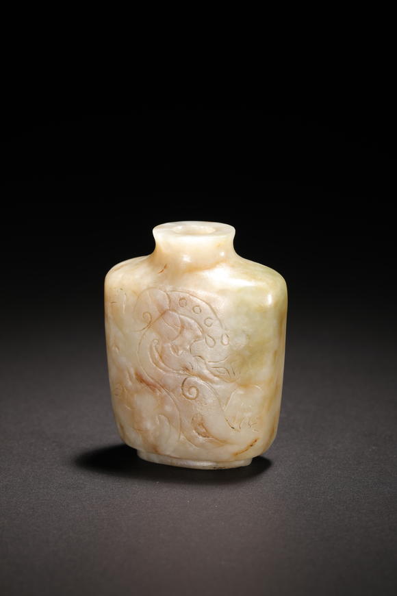 春和美術(shù)清代 和田玉螭龍鼻煙壺