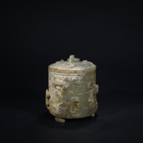 春和美術(shù)白玉漢高浮雕玉杯