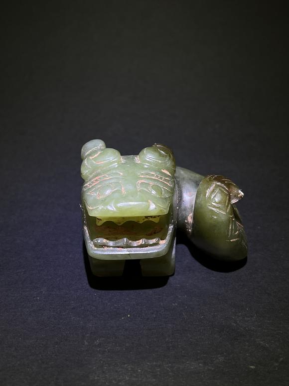 萬(wàn)領(lǐng)國(guó)際漢代玉辟邪瑞獣   附國(guó)華雜志著錄信息