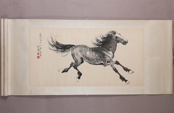 萬領(lǐng)國際徐悲鴻    著錄于《中國書畫名家作品展》P68  奔馬