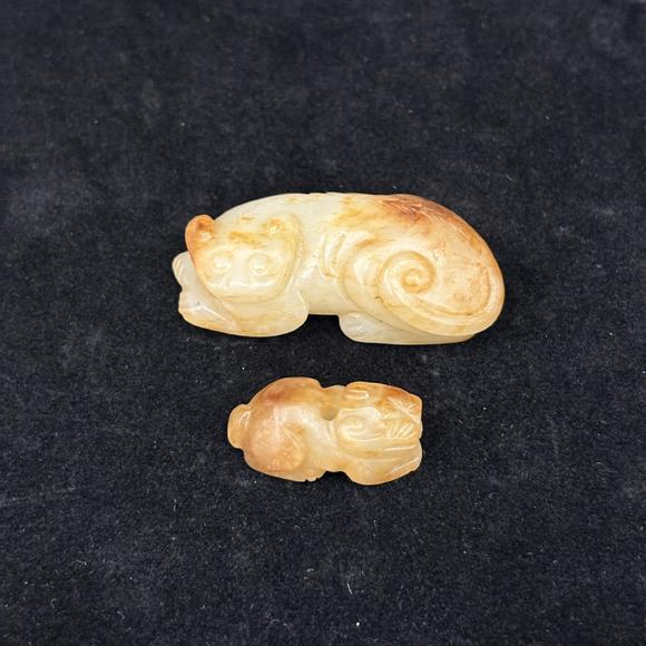南京十竹齋白玉留皮瑞獸兩件