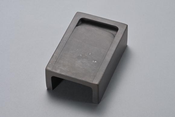 三杉美術(shù)端石半邊山五柱太史硯