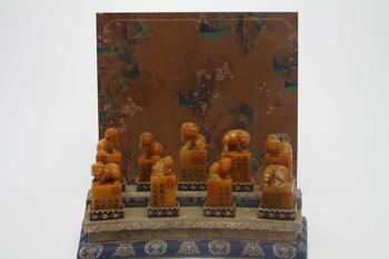 清 田黃康熙帝御用印章九件