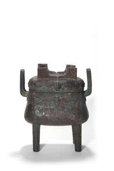 Ding carré en bronze à couvercle, décor de masques taotie, 16–11 siècles av. J.-C.