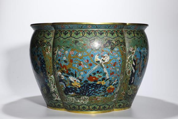 TrésOrs de ParisGrand bac cloisonné chinois ancien à oiseaux et fleurs, 18–19 s.
