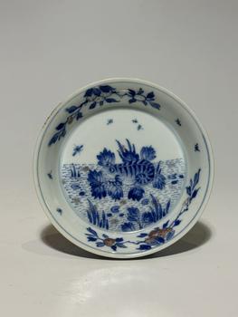 Petit plat bleu et rouge à poisson, 18–19 siècle