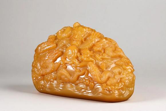 東京蕓術(shù)清 田黃石九龍戲珠擺件