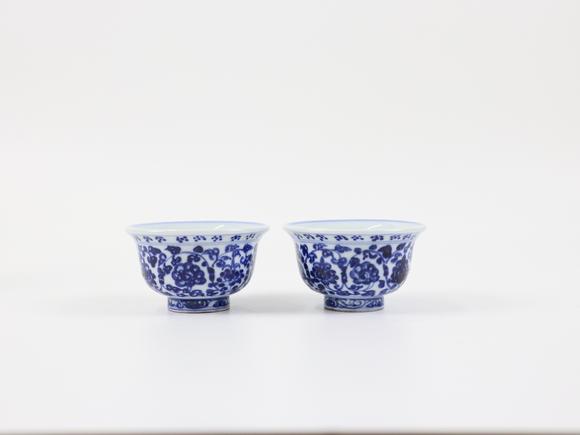 北京崇仁拍賣青花纏枝蓮紋杯一對(duì)