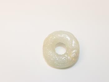 白玉鳳紋壁