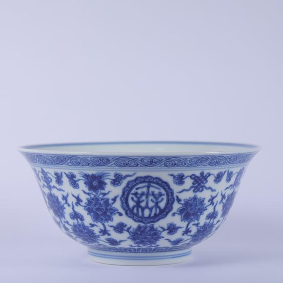 北京嘉翰青花萬(wàn)壽無(wú)疆紋碗