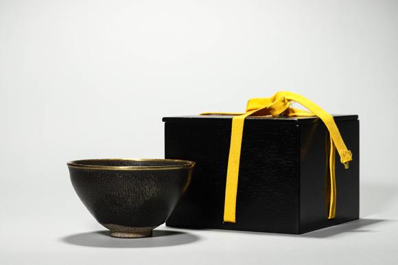 鐮倉美術|藝術品拍賣會（第十三回)明以前 兔毫建盞附
原盒