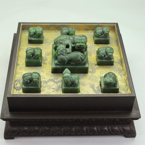 東京蕓術和田碧玉章子一箱碧玉八旗軍統(tǒng)領印