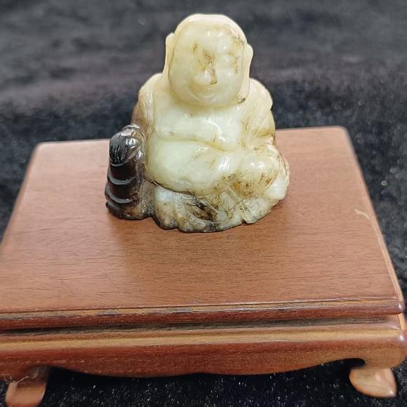虎符拍賣和田玉笑口常開佛