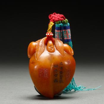 清代 田黃石壽桃