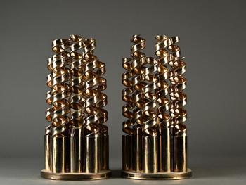 A pair of Italian Zero Quattro sculptural table la…