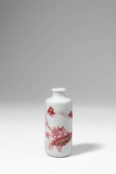 Qing Dynasty, Ca. AD 1644 - 1912. >
A slender porcelain snuff bottle of cylindrical form with a s