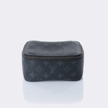 Louis Vuitton. Packing Cube PM.