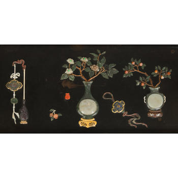 民國或更早 黑漆彩繪百寶嵌屏  A Chinese lacquered screen with inlaid stones