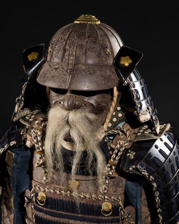 Galerie ZackeMYOCHIN: AN OKEGAWA NIMAI-DO GUSOKU (TWO-PIECE CUIRASS ARMOR) AND SUJIBACHI KABUTO, WITH NKBKHK TOKUBETSU KICHO (ESPECIALLY IMPORTANT) SHIRYO CERTIFICATE