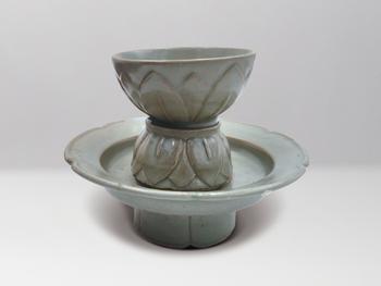 元  龍泉蓮花油燈盞
