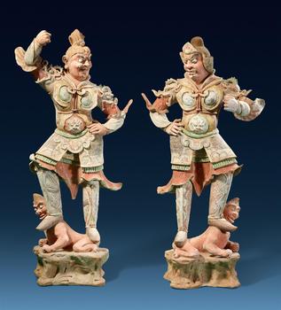 A pair of impressive Lokapala figures. Terracotta. Tang dynasty (618-907)
