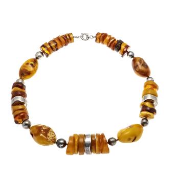 Amber necklace with spring ring and