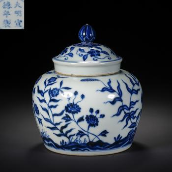 Xuande Period Underglaze Blue Covered Jar with Floral Motifs