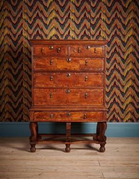 A WILLIAM & MARY BURR YEW, ELM AND BURR ELM CABINET ON STAND, CIRCA 1690