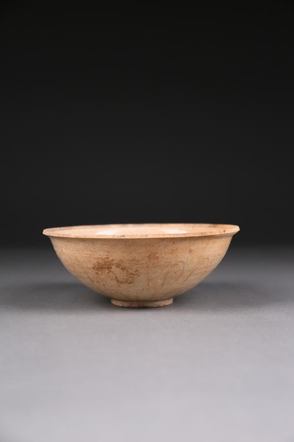 春和美術(shù)|日本春和美術(shù)2026年第三回拍賣會(huì)白釉蓮花瓣碗