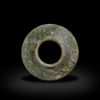 青玉有領(lǐng)玉璧